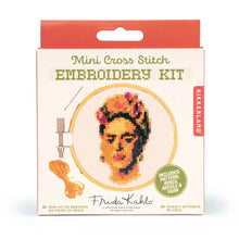 Cargar imagen en el visor de la galería, MINI KIT DE BORDADO FRIDA (GG267)