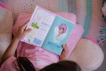 Cargar imagen en el visor de la galería, BIBLIA DE PROMESAS PARA NIÑAS RVR 1960 (TD)