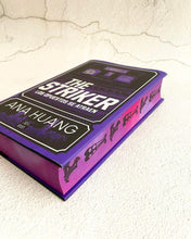 Cargar imagen en el visor de la galería, DIOSES DEL JUEGO 01 THE STRIKER LOS OPUESTOS SE ATRAEN (CANTOS PINTADOS) (TD)