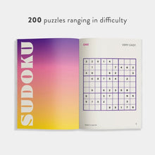 Cargar imagen en el visor de la galería, 200 STRESS RELIEVING SUDOKU PUZZLES TO SHARPEN YOUR MIND