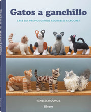 Cargar imagen en el visor de la galería, GATOS A GANCHILLO