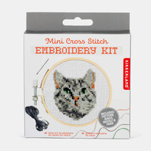 Cargar imagen en el visor de la galería, MINI KIT BORDADO DE PUNTO DIY PATRON GATO (GG239)