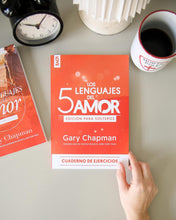 Cargar imagen en el visor de la galería, CINCO LENGUAJES DEL AMOR PARA SOLTEROS CUADERNO DE EJERCICIOS
