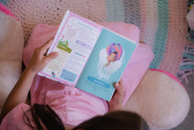 Cargar imagen en el visor de la galería, BIBLIA DE PROMESAS PARA NIÑAS RVR 1960 (TD)
