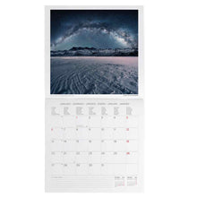 Cargar imagen en el visor de la galería, CALENDARIO DE PARED PLANET EARTH 2025 (CAL250020)
