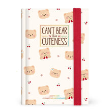 Cargar imagen en el visor de la galería, AGENDA DIARIA 12M PEQUENA PHOTO TEDDY BEAR CHERRY WHITE 2027 (AG2712117)
