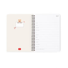 Cargar imagen en el visor de la galería, AGENDA SEMANAL 12M GRANDE CON ESPIRAL TEDDY BEAR CHERRY WHITE 2027 (AG2712159)
