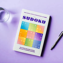 Cargar imagen en el visor de la galería, 200 STRESS RELIEVING SUDOKU PUZZLES TO SHARPEN YOUR MIND
