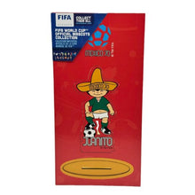Cargar imagen en el visor de la galería, FIGURA MASCOTA MUNDIALES FIFA (FWC-0006-01)
